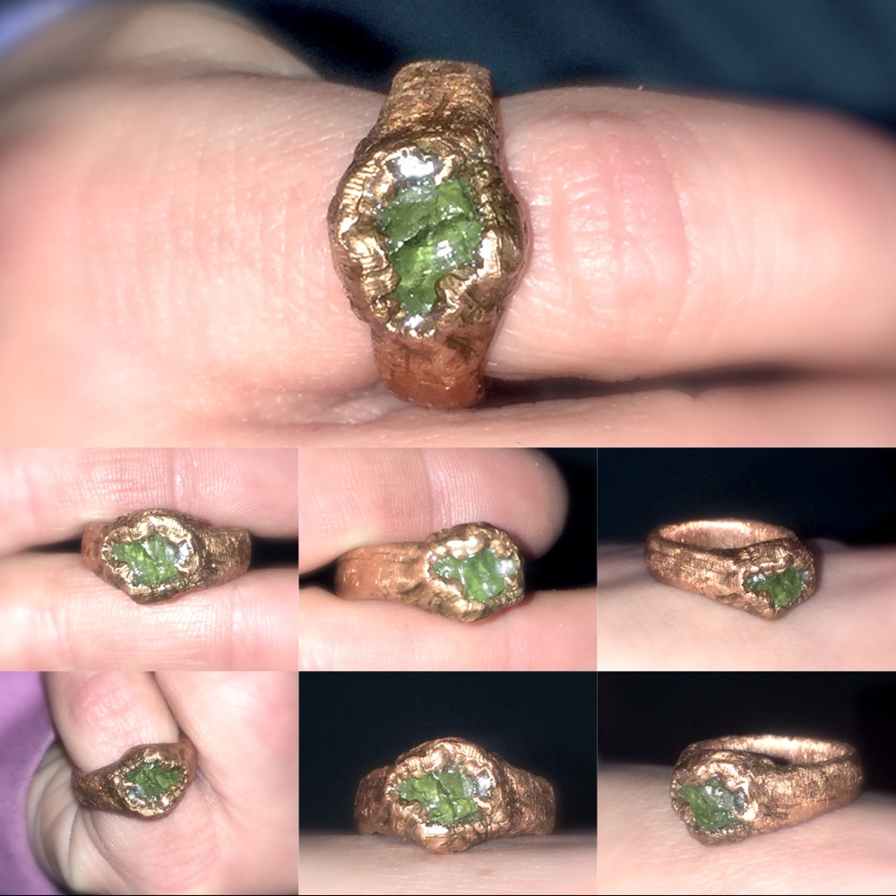 Peridot chunky nugget copper ring 5 Unisex